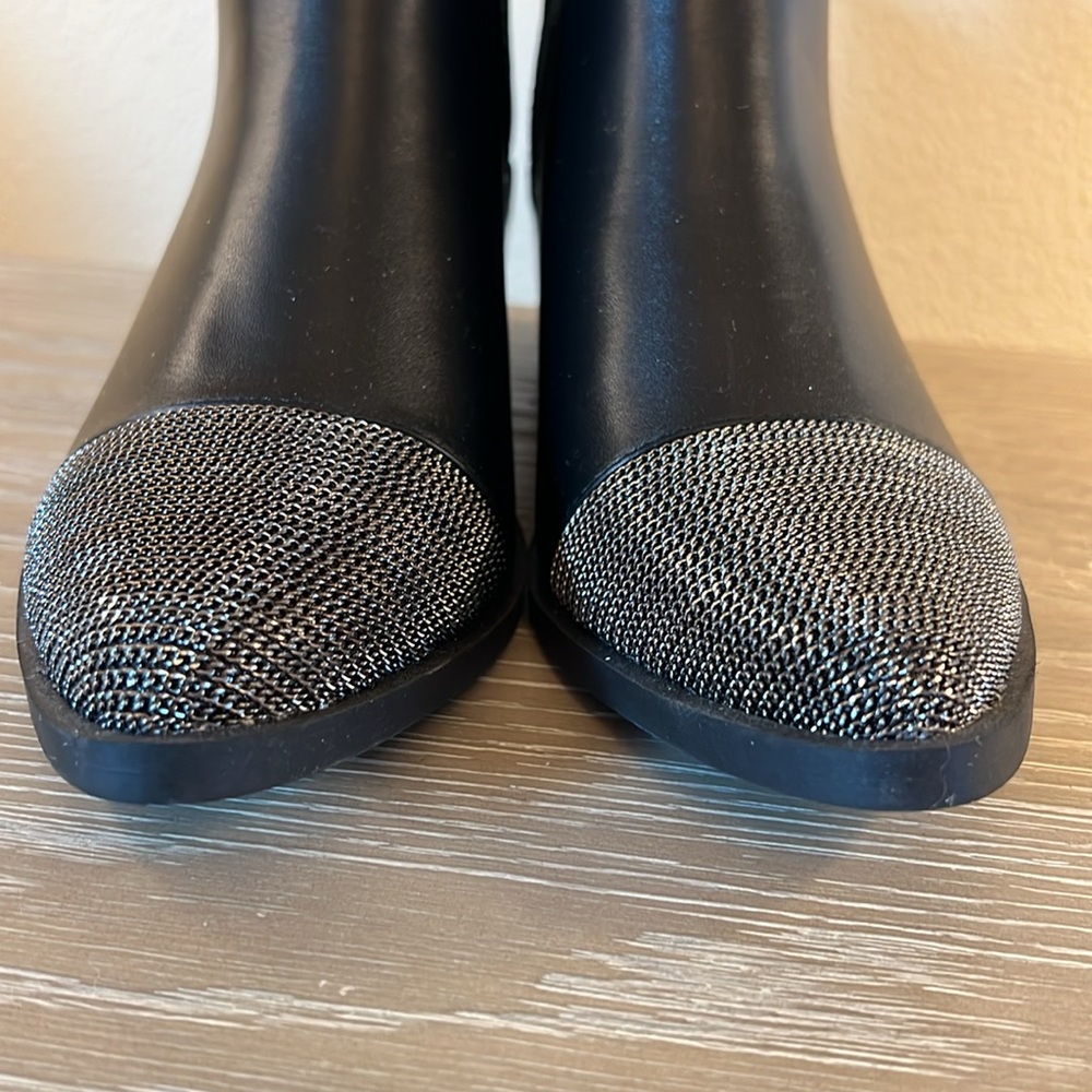 NWOT, Report Zerega Black Vegan Leather Ankle Booties - Picture 4 of 9